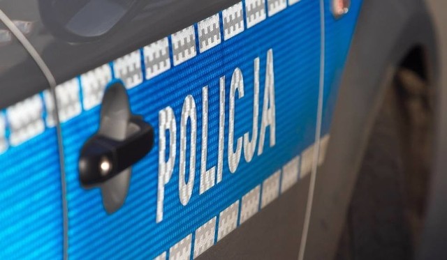 Dwóch 23-latków ukradło portfel spacerującemu po Bydgoszczy mężczyźnie. Grozi im do 12 lat więzienia.