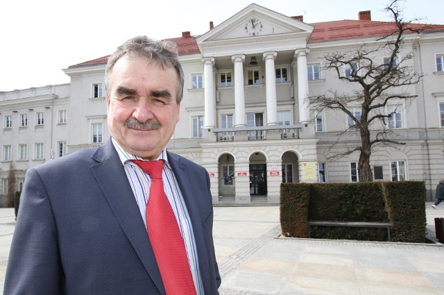 Wojciech Lubawski funkcję prezydenta Kielc pełni od 2002 roku, czyli cztery kadencje. Teraz chce walczyć o piątą.