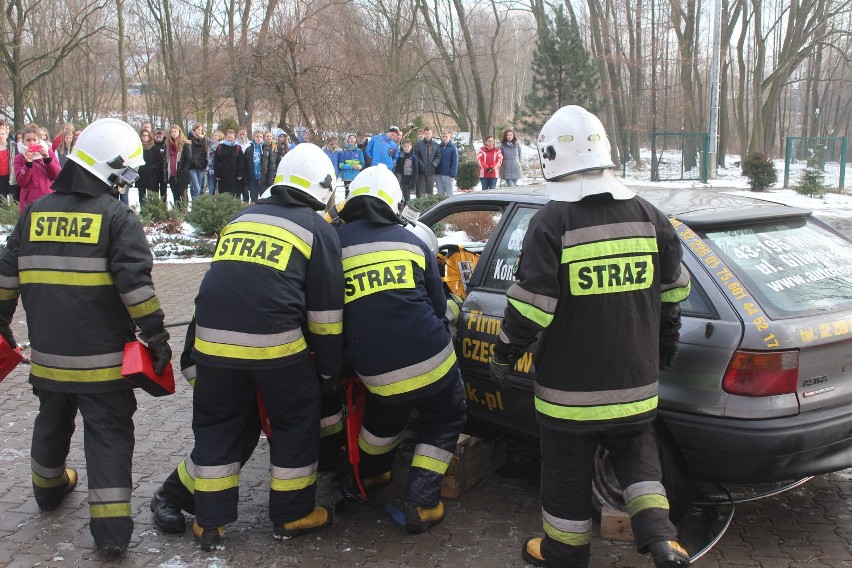 WOŚP 2016: Szkolny Patrol 18 Gimnazjum w Katowicach już zaczął zbiórkę