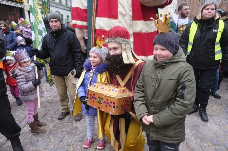 Święto Trzech Króli 2019 w Toruniu. Dzisiaj (06.11) ulicami...