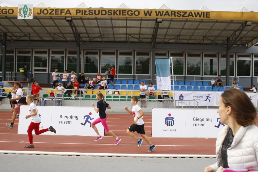 4. PKO Bieg Charytatywny w Warszawie. Pobiegli dla najmłodszych [ZDJĘCIA, WIDEO]