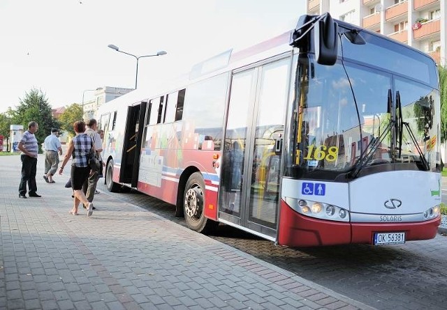 Na razie "kanarów&#8221; nie spotkamy w autobusie. Czy od tego przybędzie gapowiczów, nie wiadomo. Pewne jest tylko to, że na trasach jest bezpieczniej, bo nikt nikogo nie szarpie i nie bije.