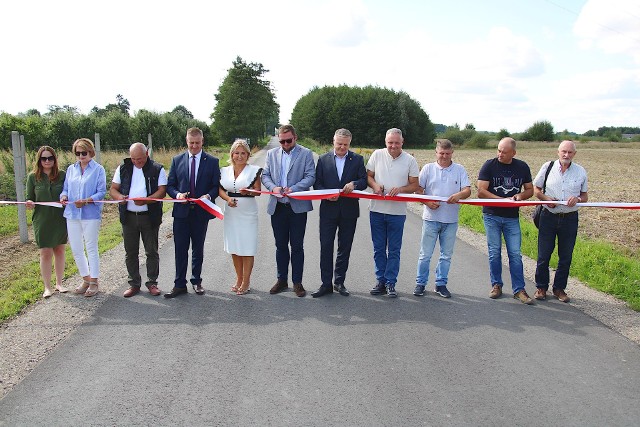 Oficjalne otwarcie wyremontowanej drogi powiatowej Gośniewice – Osiny.
