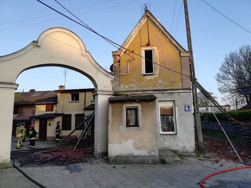 Pożar budynku mieszkalnego przy ulicy Dworcowej w Chociwlu