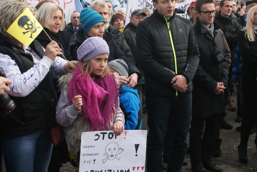 Mieszkańcy Strzemieszyc protestowali przeciwko odpadom...