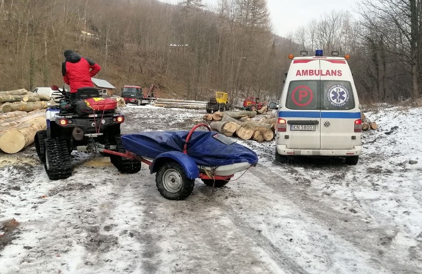 Krynica - Zdrój. Ratownicy GOPR ocalili dwójkę turystów. Ich działania wspomogła aplikacja Ratunek. [ZDJĘCIA]