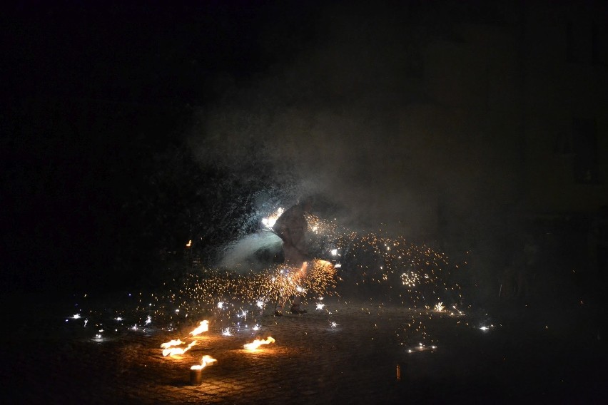 Nocy z Duchami zawsze towarzyszy świetna zabawa