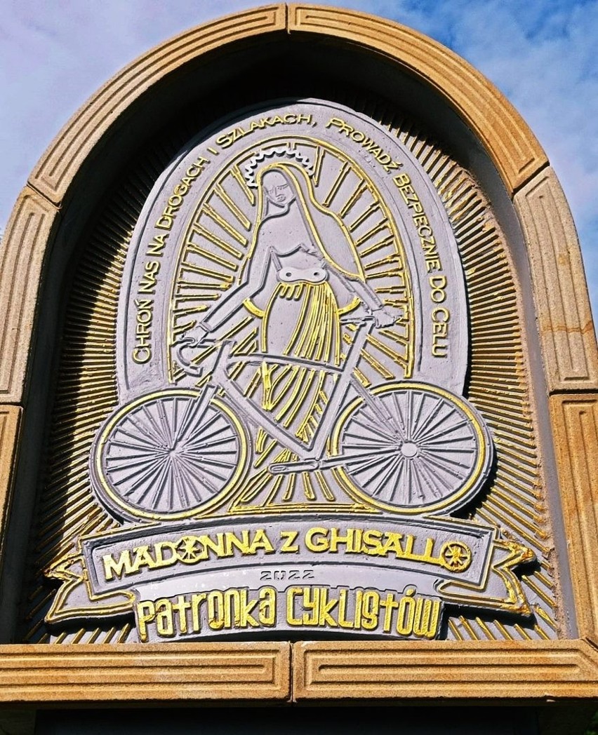 Na Podkarpaciu powstała wyjątkowa, druga w Polsce kapliczka Madonny del Ghisallo, patronki cyklistów [ZDJĘCIA]