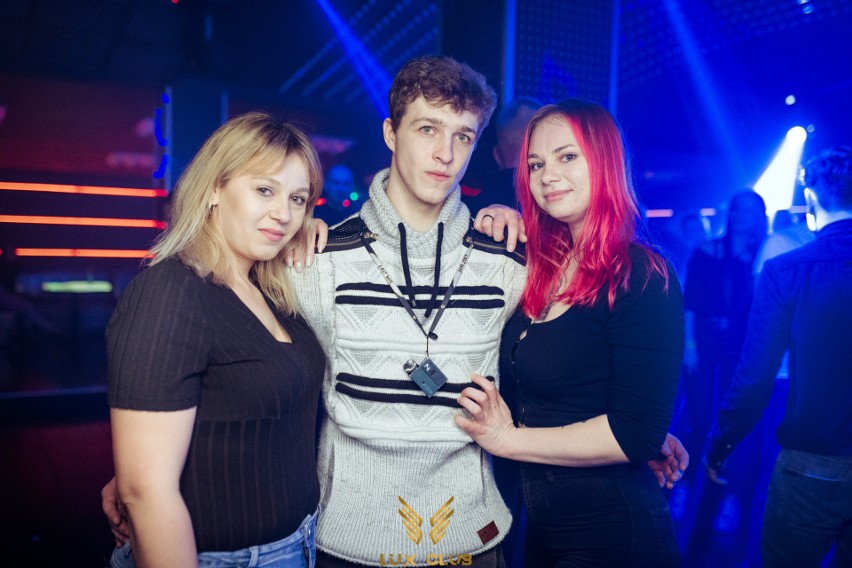 Piękni i Młodzi oraz DJ Endriu zagrali na ostatkach w Lux Clubie w Brzozowej. Była szalona impreza. Zobacz zdjęcia