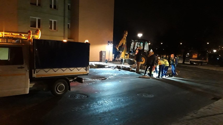 Awaria wodociągowa przy ul. Bursztynowej w Lublinie. Mieszkańcy nie mają wody. MPWiK podstawi beczkowóz