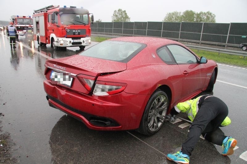 Wypadek maserati na obwodnicy Kielc