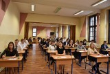 Egzamin gimnazjalny 2019 MATEMATYKA i PRZYRODA. Arkusze CKE i odpowiedzi. Czy we wszystkich szkołach na Opolszczyźnie rozpoczęły się testy?