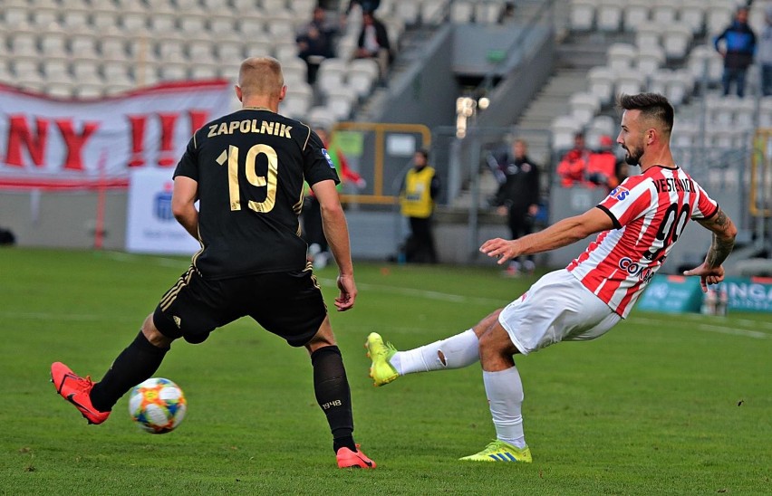 W meczu Cracovii z Górnikiem rozegranym jesienią w Krakowie...