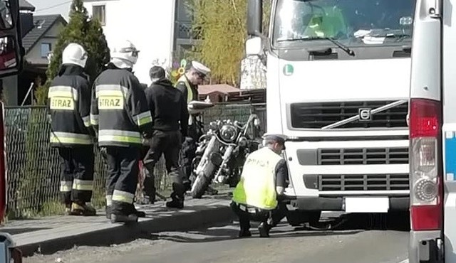 Wypadek motocyklisty w Świerklanach. Poważne utrudnienia w ruchu