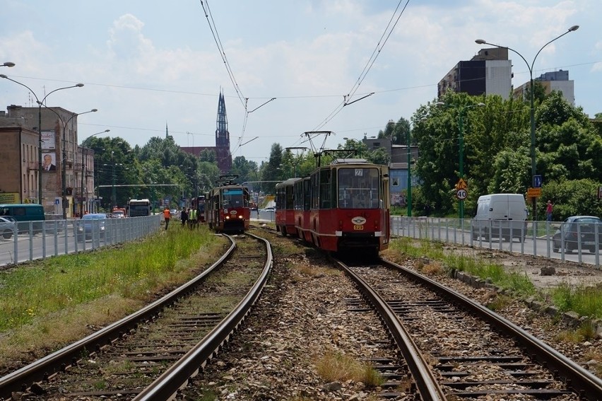 Wykolejony tramwaj 27 Sosnowiec Pogoń