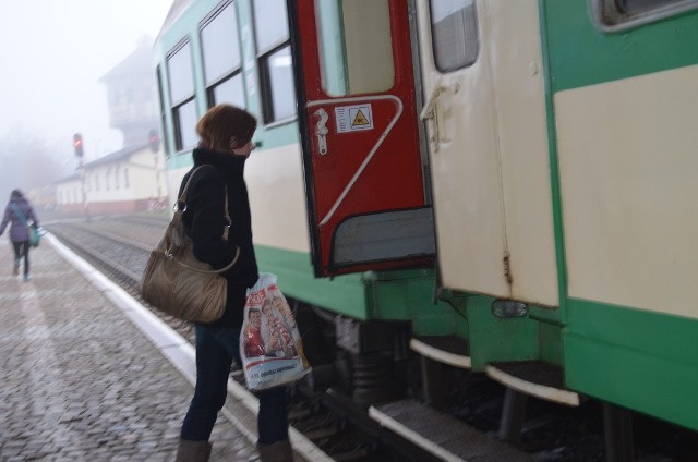 Dla młodych ludzi kilka minut po lekcjach to za malo, żeby zdążyć na dworzec