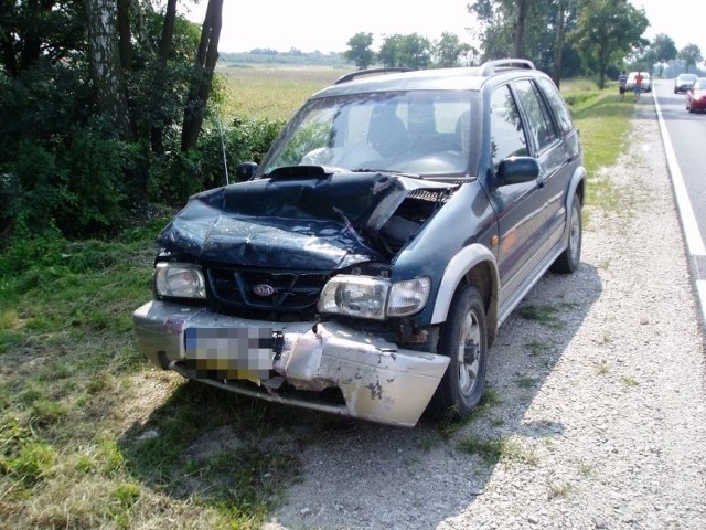 W Sroczkowie zderzyły się kia sportage i opel vectra.