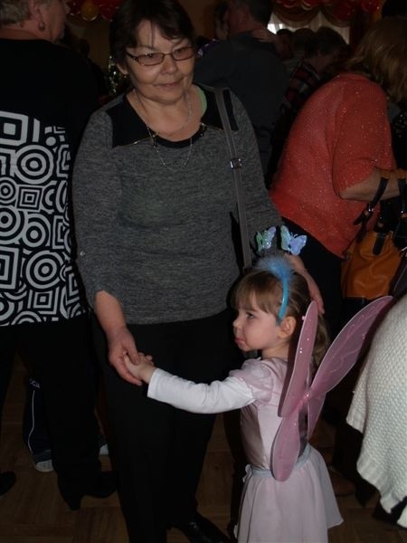 Bal z babciami i dziadkami w Przedszkolu nr 7 w Wyszkowie (zdjęcia)