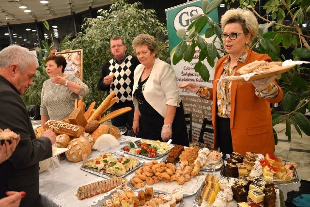 Piekarnia i cukiernia GS Staszów częstował pieczywem, ciastami i innymi smakołykami własnej produkcji.