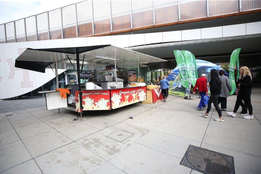 Na chorzowski rynek wjechały food trucki...