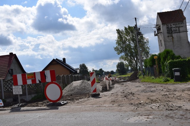 Jedna z ostatnich inwestycji, budowa łącznika pomiędzy wsią a drogą wojewódzką, łącznik jest już gotowy