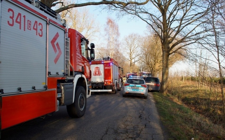 Wypadek koło Żelkowa. Jedna osoba trafiła do szpitala