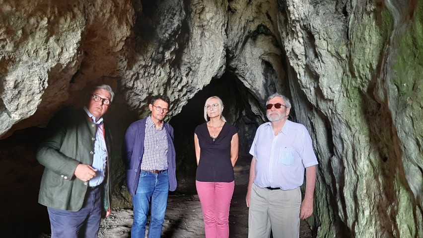 Spotkanie z naukowcami w Jaskini Stajnia