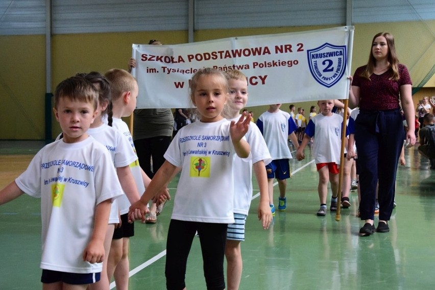 W poniedziałkowe przedpołudnie oficjalnie zainaugurowano VII...