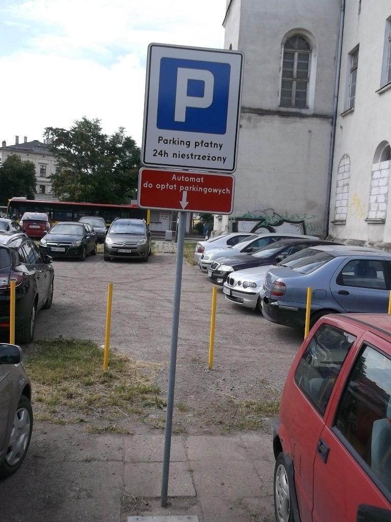 Wrocław: Parking przy Nabycińskiej znów będzie płatny