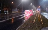 Śmiertelny wypadek na przejściu dla pieszych w Żorach. Jedna osoba nie żyje, a jedna poważnie ranna