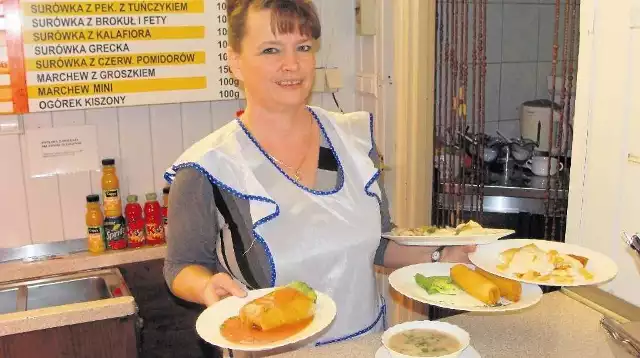 Halina Adamska, bufetowa baru mlecznego "Łasuch" w Tarnowie może przestać wydawać smaczne krokiety, pierogi i gołąbki