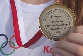 Złoty medal Amelii Napierały i srebrny Karola Sokołowskiego w Mistrzostwach Województwa Łódzkiego Młodzików