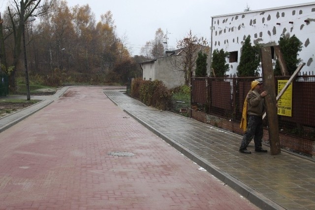 Ul. Podmokła na Górnej została wyłożona kostką betonową.