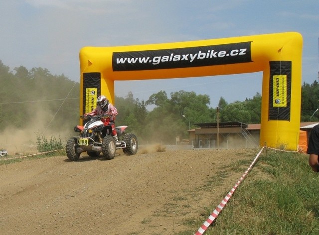 Andrzej Grzyb prawie przez cały wyścig jechał na trzeciej pozycji