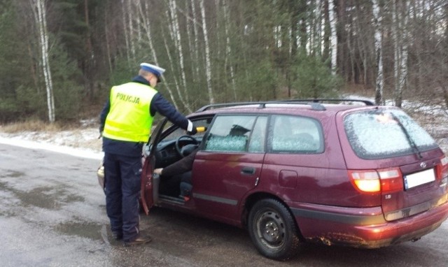 32-latka powiedziała policjantom, że jedzie właśnie do pracy, a wczoraj wieczorem wypiła tylko dwa piwa.