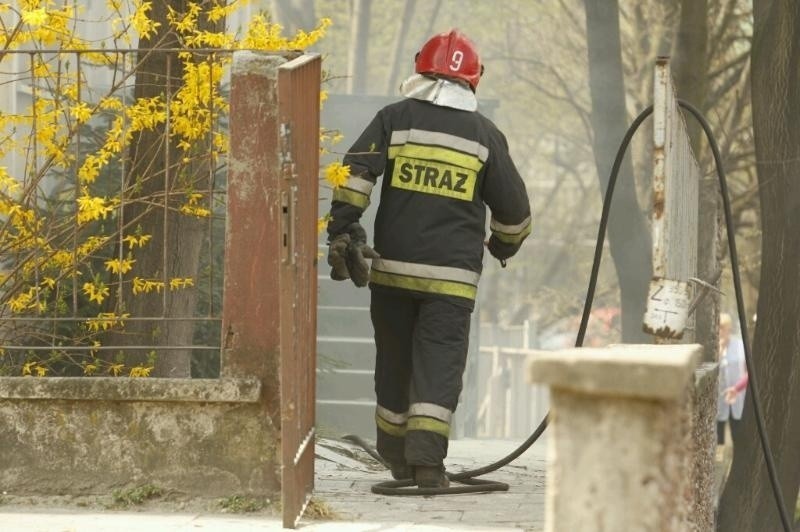 Wrocław: Pożar w szkole przy ul. Trwałej (ZDJĘCIA)