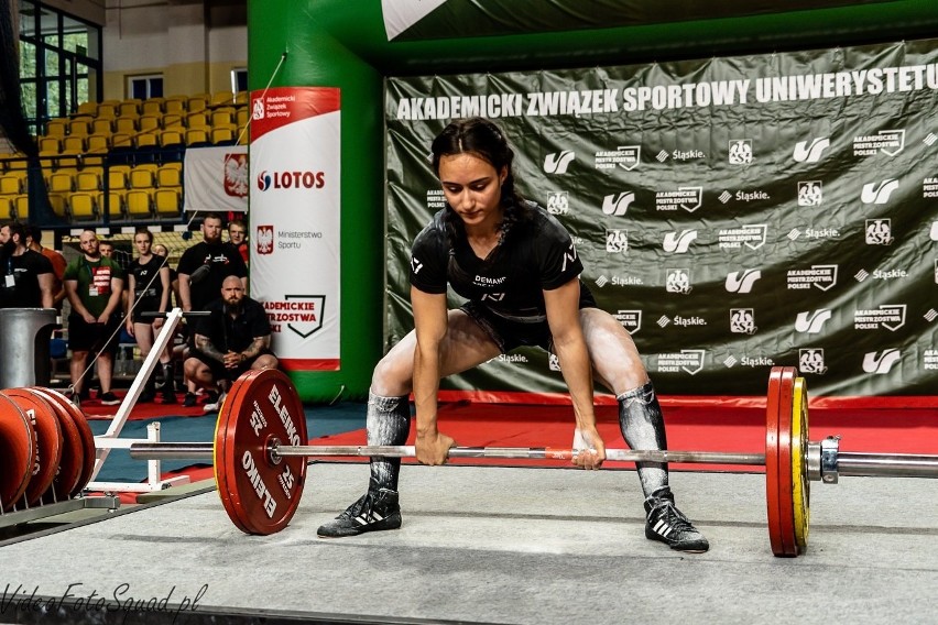 Medalowo i rekordowo w Katowicach. Sukcesy koszalinianki 