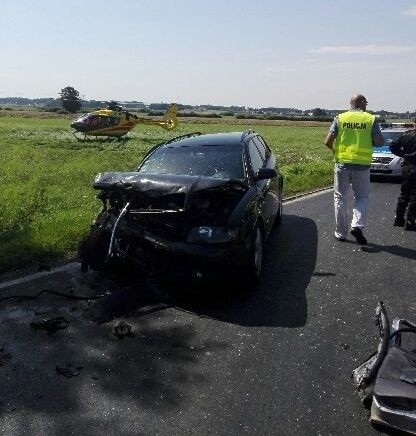 Zamość. Dwa rozbite auta, sześć osób poważnie rannych [ZDJĘCIA]