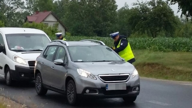 Policjanci sprawdzali  trzeźwość kierowców w Wąbrzeźnie i Czystochlebiu