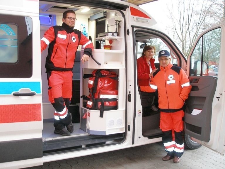 Nowy ambulans szpitala w Lipsku kosztował prawie 250 tysięcy złotych. Karetka uszkodzona po kolizji w Radomiu. "Nie z winy naszego kierowcy"