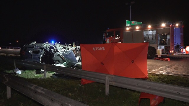 W niedzielę, 10 listopada, o godz. 17.41 strażacy otrzymali zgłoszenie o wypadku, do którego doszło w Rogowie, w powiecie żnińskim. Więcej zdjęć i informacji >>>