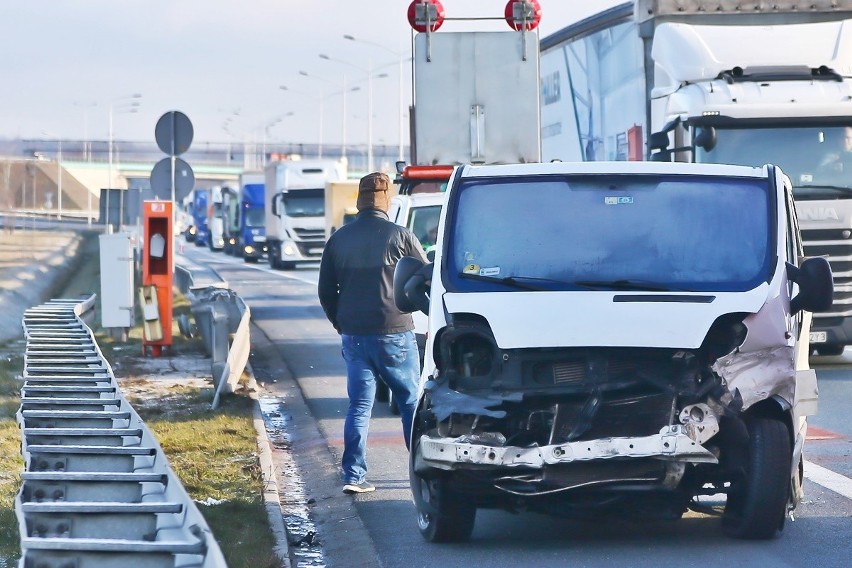 Wypadek na S8 pod Wrocławiem 29.01.2021