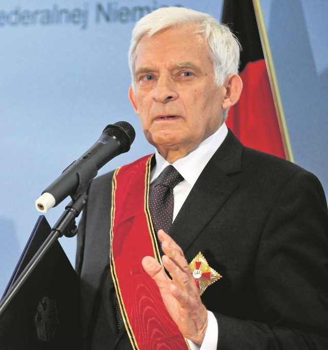Jerzy Buzek w sierpniu otrzyma honorowe obywatelstwo
