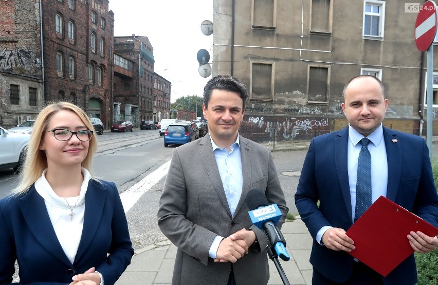 Radni rozliczają prezydenta Szczecina z obietnicy remontu ulicy Kolumba i pętli Pomorzany