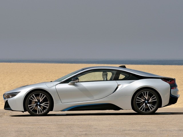 BMW i8...