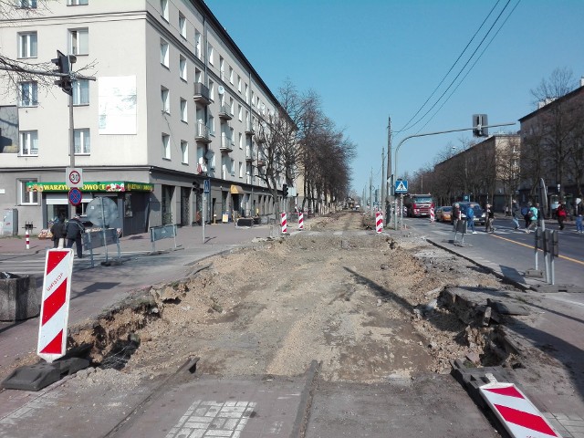 Trwa remont torowiska tramwajowego w Częstochowie. Inwestycja pochłonie ponad 100 mln złotych.