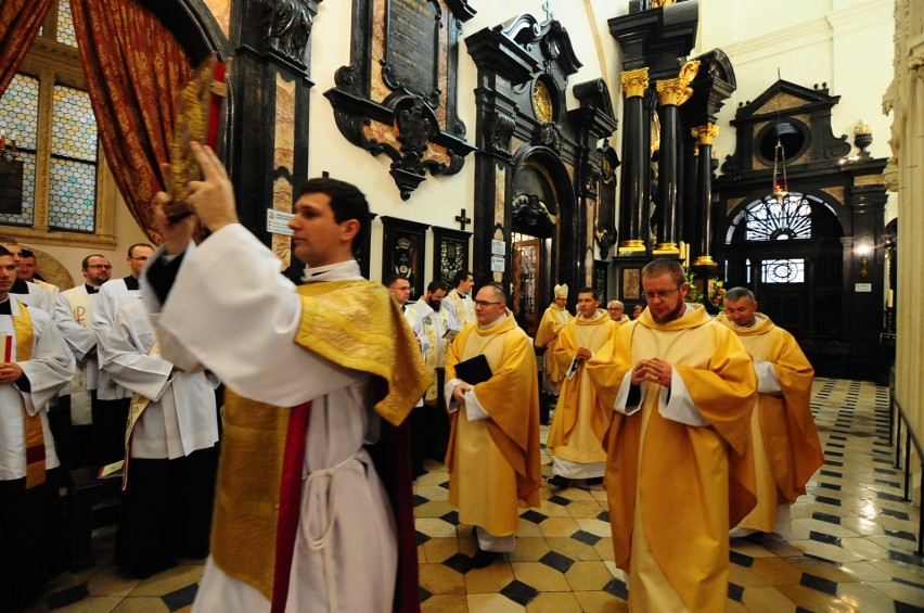 Uroczysta ceremonia w katedrze na Wawelu, metropolita...