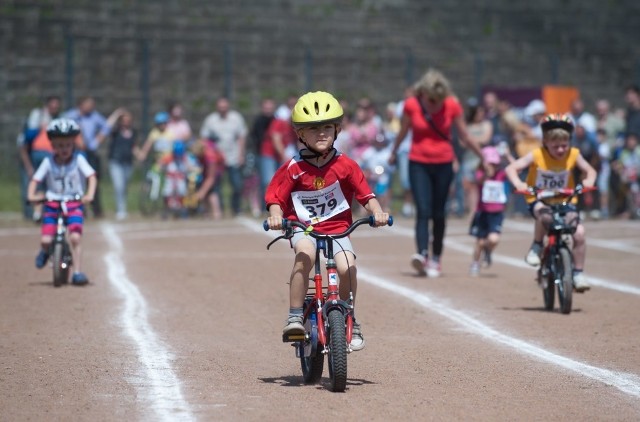 Zapraszamy młodych rowerzystów z całego regionu do udziału w Dziecięcych Wyścigach Kolarskich "Głosu Koszalińskiego". 316 małych rowerzystów już jest na liście! 