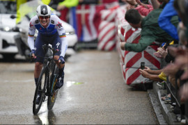 Tour de France 2022. Sensacyjny zwycięzcą pierwszego etapu, a Polacy daleko w tyle