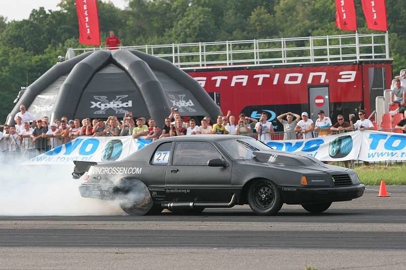 Robert Christell (Szwecja) - Ford Thunderbird. Wygrał...